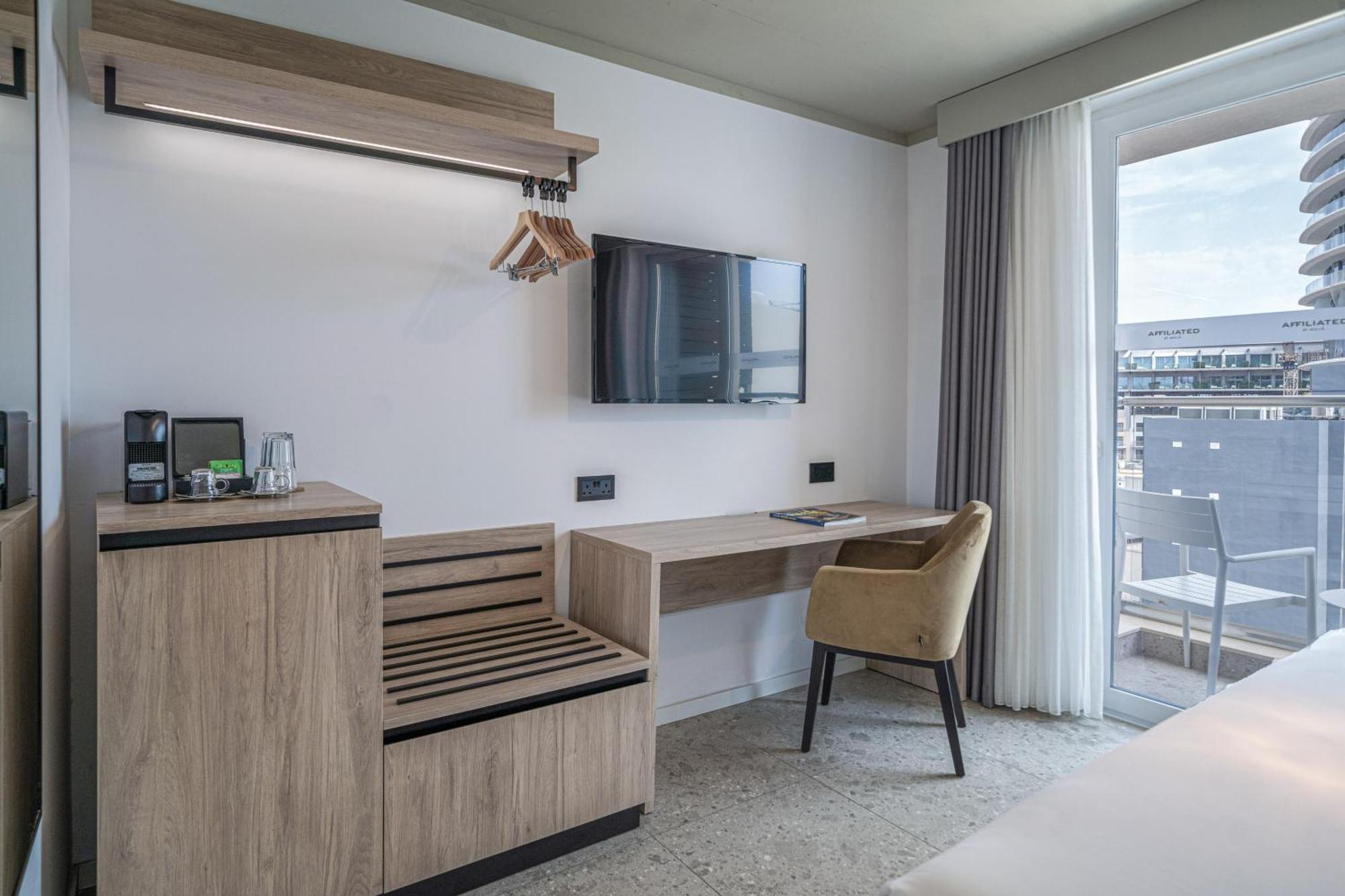Hotel Mistral St Julian'S, Affiliated By Melia San Ġiljan Buitenkant foto